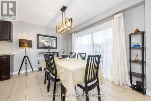 121 Crafter Crescent, Hamilton, ON 