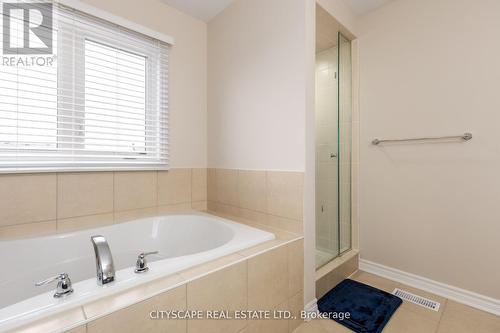121 Crafter Crescent, Hamilton, ON 