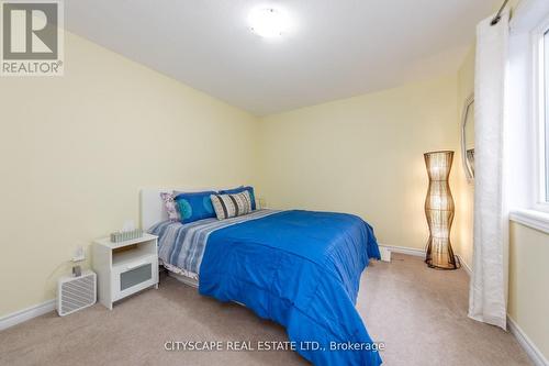 121 Crafter Crescent, Hamilton, ON 
