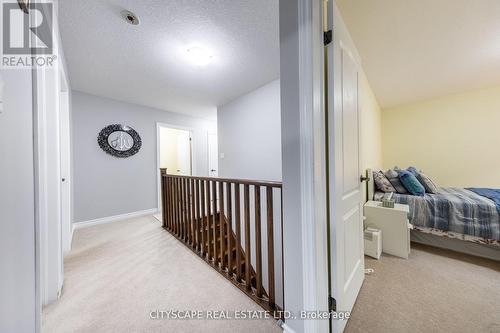 121 Crafter Crescent, Hamilton, ON 