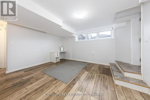 121 Crafter Crescent, Hamilton, ON 