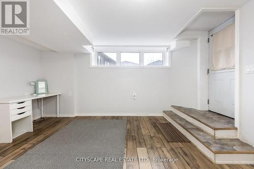 121 Crafter Crescent, Hamilton, ON 