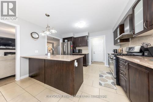 121 Crafter Crescent, Hamilton, ON 
