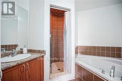 559 Candlestick Circle, Mississauga, ON 