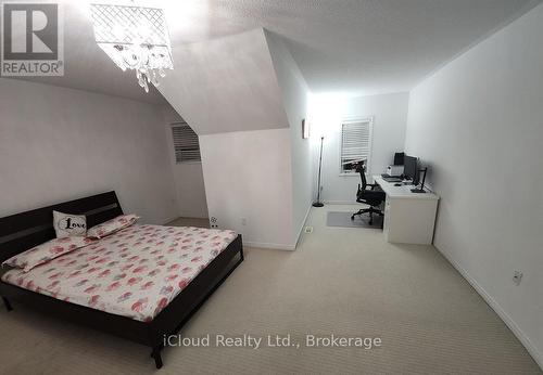 559 Candlestick Circle, Mississauga, ON 
