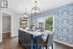 Breakfast Area - 