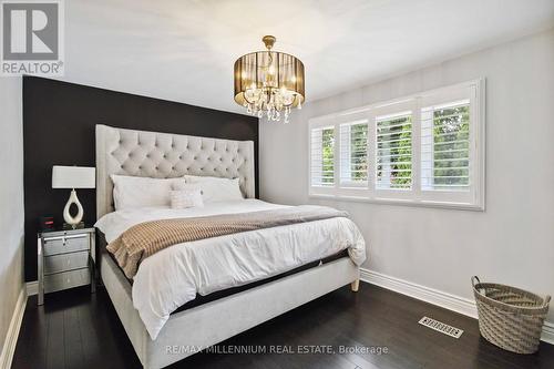 250 Daphne Avenue, Mississauga, ON 