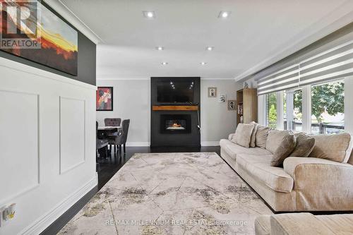 250 Daphne Avenue, Mississauga, ON 