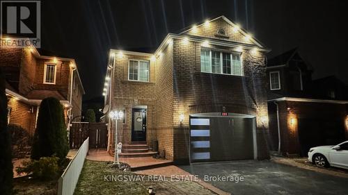 891 Stonebridge Avenue, Mississauga, ON 