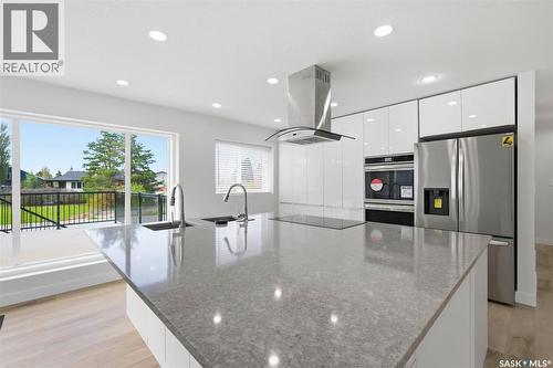 607 Addie Crescent, Saskatoon, SK - Indoor Photo Showing Kitchen With Upgraded Kitchen