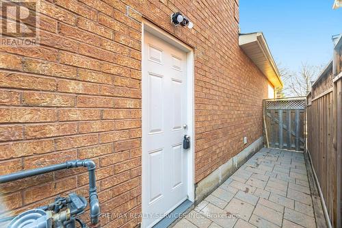 16 Langholm Court, Brampton, ON 