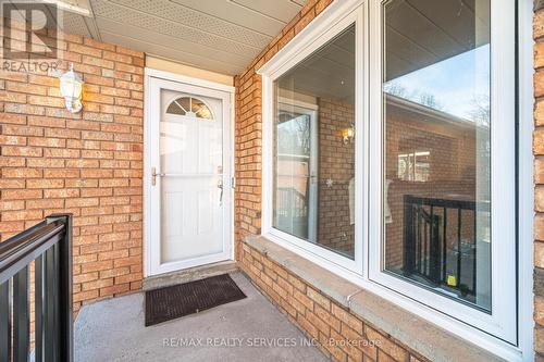 16 Langholm Court, Brampton, ON 