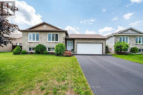 23 BOULDER CREEK TRAIL  Petawawa, ON K8H 0B2