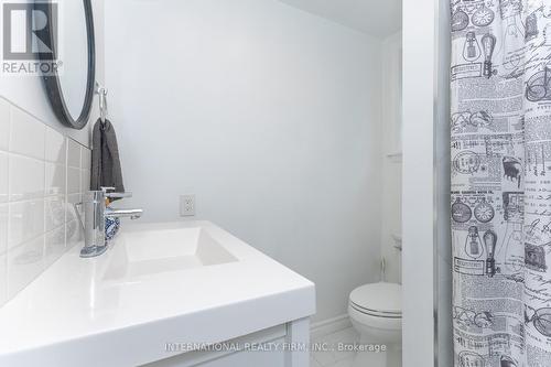 2528 Truscott Drive, Mississauga, ON 