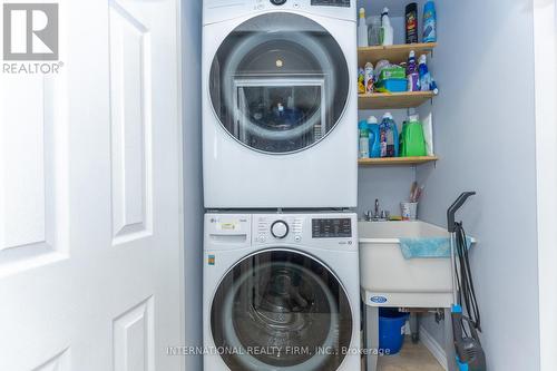 2528 Truscott Drive, Mississauga, ON 