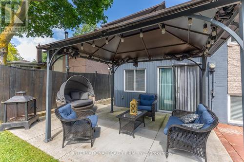 2528 Truscott Drive, Mississauga, ON 