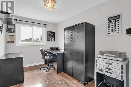 36 Ridgeway Avenue, Barrie, ON 