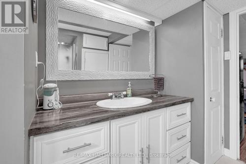 36 Ridgeway Avenue, Barrie, ON 