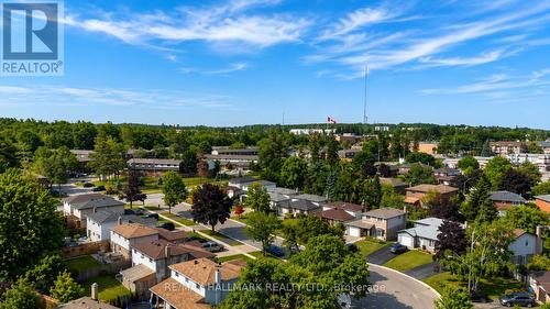 36 Ridgeway Avenue, Barrie, ON 
