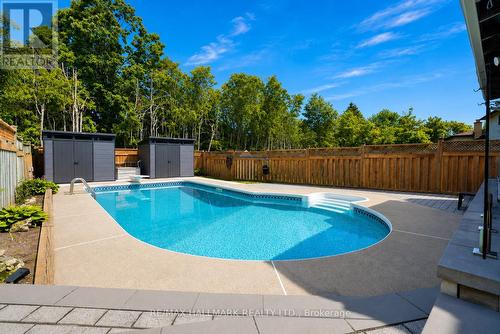 36 Ridgeway Avenue, Barrie, ON 