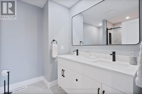 44 Postma Crescent, North Middlesex (Ailsa Craig), ON 