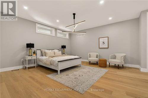 274 Mountain Brow Boulevard, Hamilton, ON 