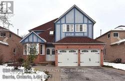 526 GROVE STREET E  Barrie, ON L4M 5Z2