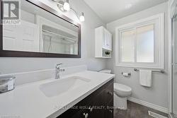 Main bathroom - 