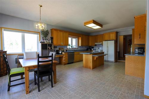 5021 94N Road E, Teulon, MB 
