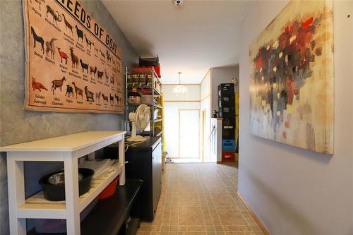 5021 94N Road E, Teulon, MB 