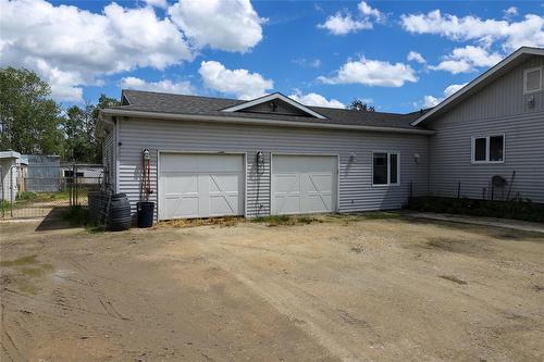 5021 94N Road E, Teulon, MB 