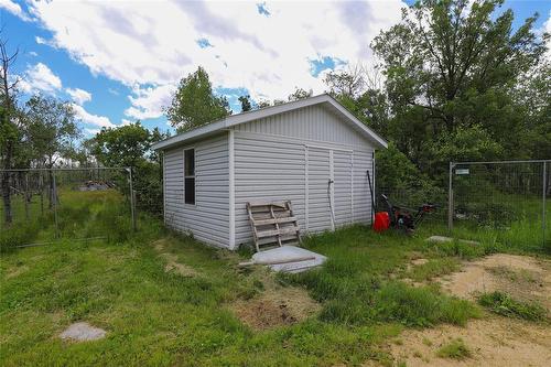 5021 94N Road E, Teulon, MB 