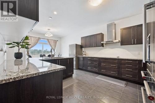 Kitchen - 308 Freure Drive, Cambridge, ON 