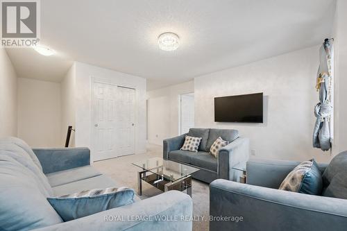 Family Room - 308 Freure Drive, Cambridge, ON 