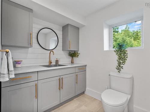 275 Canterbury Lane, Fall River, NS 