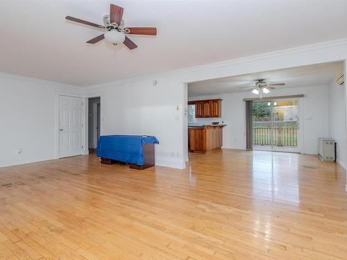 103 Paradise Road, Albert Bridge, NS - Indoor Photo Showing Living Room