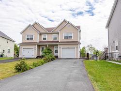 67 Avebury Court  Middle Sackville, NS B4E 0E9