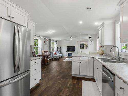 83 Cedarwood Crescent, New Minas, NS 