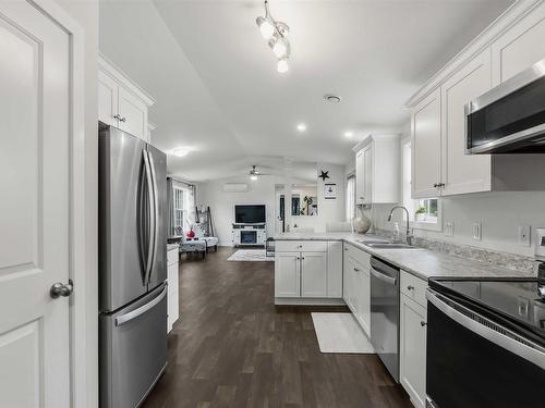 83 Cedarwood Crescent, New Minas, NS 