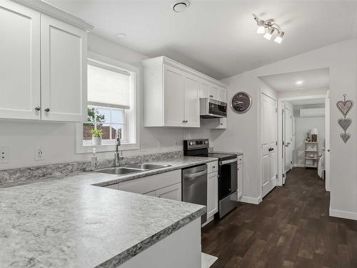 83 Cedarwood Crescent, New Minas, NS 