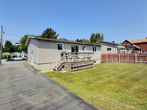 Extérieur - 61 Rue Pierre, Val-D'Or, QC 
