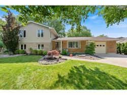 1121 ARLINGTON Court Sarnia, ON N7S 3V1