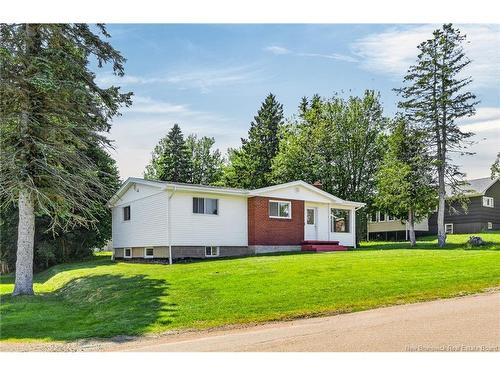 100 Arthur St, Memramcook, NB 