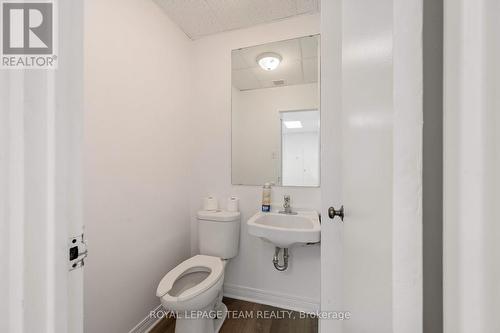 945 Richmond Road, Ottawa, ON 