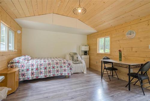 0 1 Road N, Piney Rm, MB 