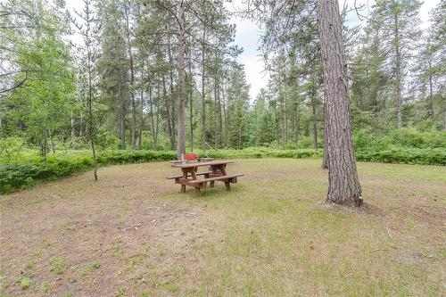 0 1 Road N, Piney Rm, MB 