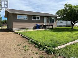 3 2nd STREET E  Willow Bunch, SK S0H 4K0