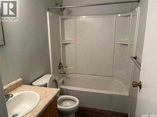 11 A Avenue, Willow Bunch, SK 
