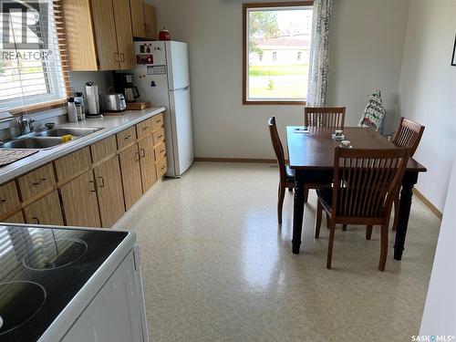 2 6Th Street, Willow Bunch, SK 