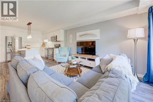 42 West Acres Crescent Unit# 6, Kitchener, ON 